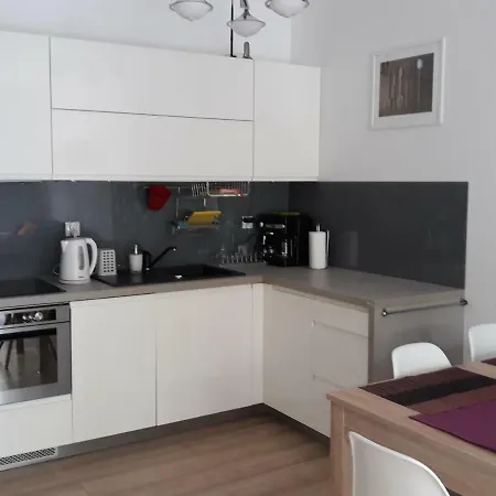 Emilia Polanki Διαμέρισμα *