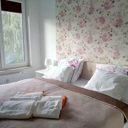 Emilia Polanki Apartment *